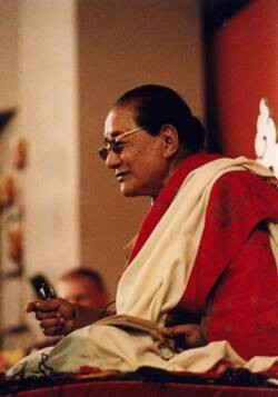 Kyabje Dudjom Rinpoche (side view)